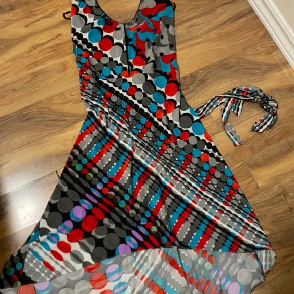 Bundle 4 summer Dresses 🌸 - Picture 6 of 11